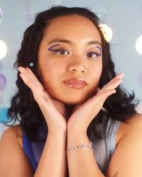 Promote with Roxanne Lim