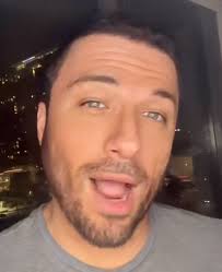 This TikTokker Claims He Knows How To Tell if Someone Is In Their Thirties  » TwistedSifter