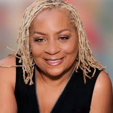 Kendra Bartley's Instagram, Twitter & Facebook