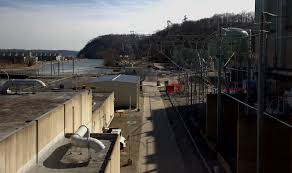 Turkey point cooling canals were leaking a salt plume into biscayne bay, and politico reports the radioactive isotope tritium was also found in the bay. U S Nuclear Power Plants Weren T Built For Climate Change