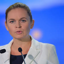 Barbara Nowacka nie ma uprawnień konstytucyjnych do wydawania Rozporządzeń!  👉Czy wiecie o tym że wszelkie rozporządzenia Barbary Nowackiej nie mają  umocowania prawnego ? 👉Brak złożenia ślubowania przez Barbarę Nowacką (w  kontekście demonstracyjnej