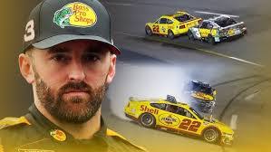 Kevin Monteith's Instagram, Twitter & Facebook