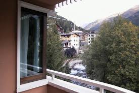 Affittasi dal 1° novembre al 30 aprile chalet a 4 km sopra da ponte di legno in loc. Le Migliori 10 Case A Ponte Di Legno Nel 2021 Con Prezzi Appartamenti E Case Vacanze In Affitto A Ponte Di Legno Italia Tripadvisor