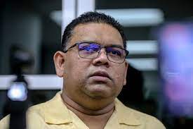 Datuk lokman noor adam said he would be investigated under section 233 of the communications and multimedia act 1998, and detained last night for his remand application today. Lokman Adam Nabbed Again Under Emergency Ordinance Probed Under Communications And Multimedia Act Malaysia Malay Mail