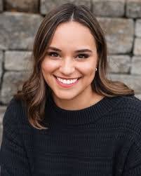 Natalie Jacobs's Instagram, Twitter & Facebook