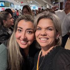 Photos by Lilly Castillo (@lcastillo2904) · November 22, 2025