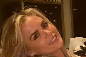 Fists fly as punters storm ring during shocking mass brawl at MMA and  boxing fight where chair flew across room