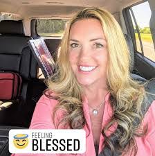 Leah Rolen's Instagram, Twitter & Facebook