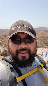 Who can hike Robber's Roost with me in Sedona, Arizona