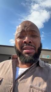 Howard Mapp's Instagram, Twitter & Facebook