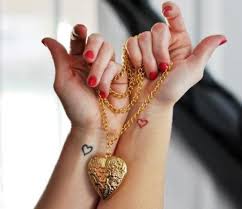 A broken heart tattoo actually symbolized the broken relationship. 28 Cute Small Heart Tattoo Ideas For Women Styleoholic