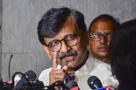 FORMER FIRST LADIES ON HOUSE HIT LIST