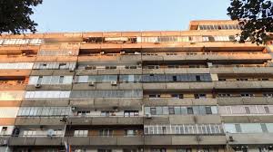 FOTO: Blocuri înfiorătoare chiar în buricul Iașului. Strică toată frumusețea centrului