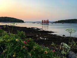 Begins at the town pier, bar harbor, maine usa. Bar Harbor Shore Path Maine Trail Finder