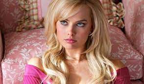 According to his memoir, he actually kicked his wife nadine down the stairs while he was holding his daughter. The Wolf Of Wall Street How Accurate Was The Film S Depiction Of Jordan Belfort S Life Cinemablend