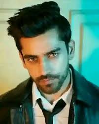 ______BLUES 💙 _____ ________VS✊ ______ _____MAROONS ❤__