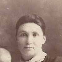 Mary Brimhall's Instagram, Twitter & Facebook