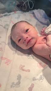 I took so much videos but this one sticked to me the most, just love how  the lighting hits her eyes, creating sparkling stars and how she closed and  opened her eyes using her feather lashes. This was ...