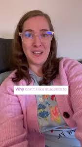 Nicole Kammer's Instagram, Twitter & Facebook