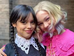 És A Wednesday Ou A Enid?