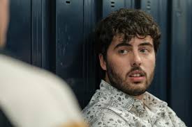 Voici les premières images de la nouvelle série de Vrak, Campus