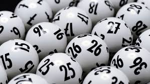 Wir liefern alle informationen zum lotto ✔ aktuelle lottozahlen ✔ aktuelle quoten. Lotto Am Samstag Gewinnzahlen Und Quoten Vom 19 06 2021 Sudwest Presse Online