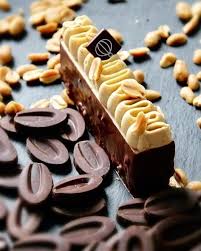 Pin On Lovely Pastries Dessert Enjoy With An Organic Sparkling Wine Champagne Cremant Prosecco