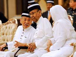 At alor presdt kedah gymkhana club. Penggerak Mahasiswa Ø¹Ù„Ù‰ ØªÙˆÙŠØªØ± Al Fatihah Buat Dytm Raja Muda Kedah Tunku Abdul Malik Ibni Almarhum Sultan Badlishah Yg Mangkat Pada Awal Pagi Ini Https T Co Ls7vfbou5l