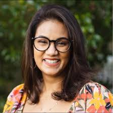 Elena Rich's Instagram, Twitter & Facebook