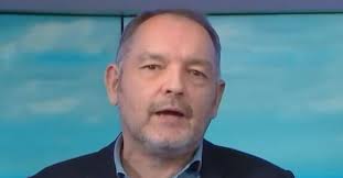 Stéphane guy mis à début décembre, le journaliste de 50 ans avait lancé un message amical à l'humoriste sébastien thoen, viré de canal + pour avoir participé à. Stephane Guy Licencie De Canal Apres Son Soutien A Sebastien Thoen Le Huffpost