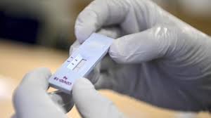 Zuvor hatten die berliner landeseigenen kliniken charité und vivantes verkündet, vorerst keine frauen unter 55. Gesundheit Berlin Berliner Test Zentren Halbleer Astrazeneca Wenig Begehrt Gesundheit Sz De