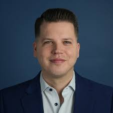 Jay Randell's Instagram, Twitter & Facebook