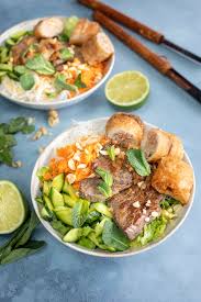Ajouter à ça quelques feuilles de menthe fraîche, de coriandre et quelques graines germées et vous êtes proche du plat idéal en terme d'équilibre nutritionnel. Bo Bun Salade Complete Vietnamienne Au Thermomix Yummix