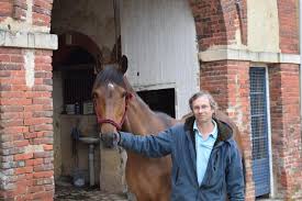 Comment grandir après l'adolescence ? Centre Equestre La Chataigneraie 30 Ans Apres Il Est Toujours En Selle Les Alpes Mancelles
