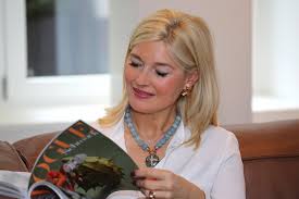 Brauksiepe Goldschmiedemanufaktur Das Herzkreuz Als Zeichen Der Liebe Und Modisches Top Accessoire 4 Varianten Lieb Modische Tops Modisch Aquamarin Kette