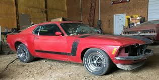 Super rare 1968 shelby mustang gt500kr convertible barn find uncovered after almost 40 years. 1970 Ford Mustang Boss 302 Project Barn Finds
