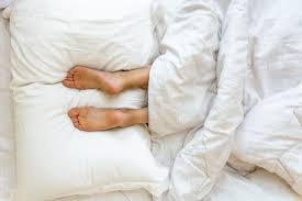 How A Leg Pillow Can Change Your Sleep Smart Nora