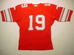 It wasn't until the late 1960's that we saw stampeders helmets adorned with the now famous white horse. Vintage 80s Calgary Stampeders Cfl Jersey L Ravens Knit 90857321