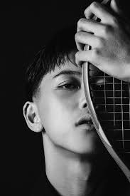 Trisha finalmente me deja tocar su coño con mi polla