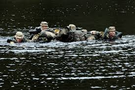 The Team From 4th Battalion The Parachute Regiment During A River Crossing Photographer Corporal Barry Ll British Armed Forces Parachute Regiment Armed Forces