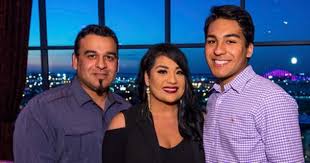 She was shot and killed by yolanda saldivar. The 5 Unknown Facts About Suzette Quintanilla And Her Husband Bill Arriaga