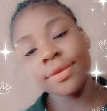 Beauty Chommy updated her profile picture.