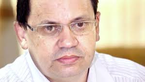 Não sou contra os homossexuais, mas tenho o direito de discordar deles”