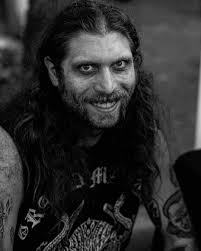 Let's help him find his wallet members !:)