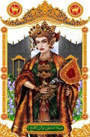 Melihat pada aura yang terasa di sini saya tidak hairan jika ini memang benar makam baginda. Ridd On Twitter Cik Che Siti Wan Kembang From The Kingdom Of Kelantan Would Be The Perfect Disney S Malay Princess She Was The Daughter Of The Ruler Of Kelantan Raja Ahmad And