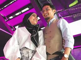 Seberani berani elfira rupa nya ada jugak benda yang dia takut.hahahahahaa happy birthday el , semoga panjang umur. Hari Pertama Menipu Sampai Saat Hujung Tanduk Pun Menipu Kata Ibu Elfira Hiburan Mstar