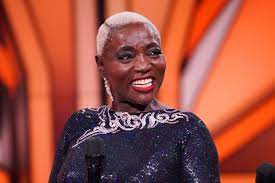 She studied german at the university of heidelberg from 1981 to 1987. Auma Obama Kritische Worte Von Ex Let S Dance Profis Gala De