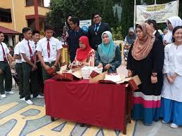 For faster navigation, this iframe is preloading the wikiwand page for sekolah menengah kebangsaan seksyen 5 wangsa maju. Unit Bimbingan Kaunseling Smk Seksyen 5 Wangsa Maju Home Facebook