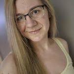 Melissa Beitz's Instagram, Twitter & Facebook