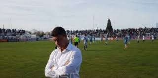 Sebastián battaglia, referente ineludible en la historia de boca juniors con 18 títulos como futbolista, el máximo ganador de la historia «xeneixe», asume desde este marte un desafío enorme como entrenador interino del equipo de sus amores, luego de haber acumulado experiencia en un par de clubes y de dirigir la división reserva, y atendiendo un pedido especial de su amigo juan román. No Consiguio El Ascenso Y Sebastian Battaglia Se Fue De Almagro